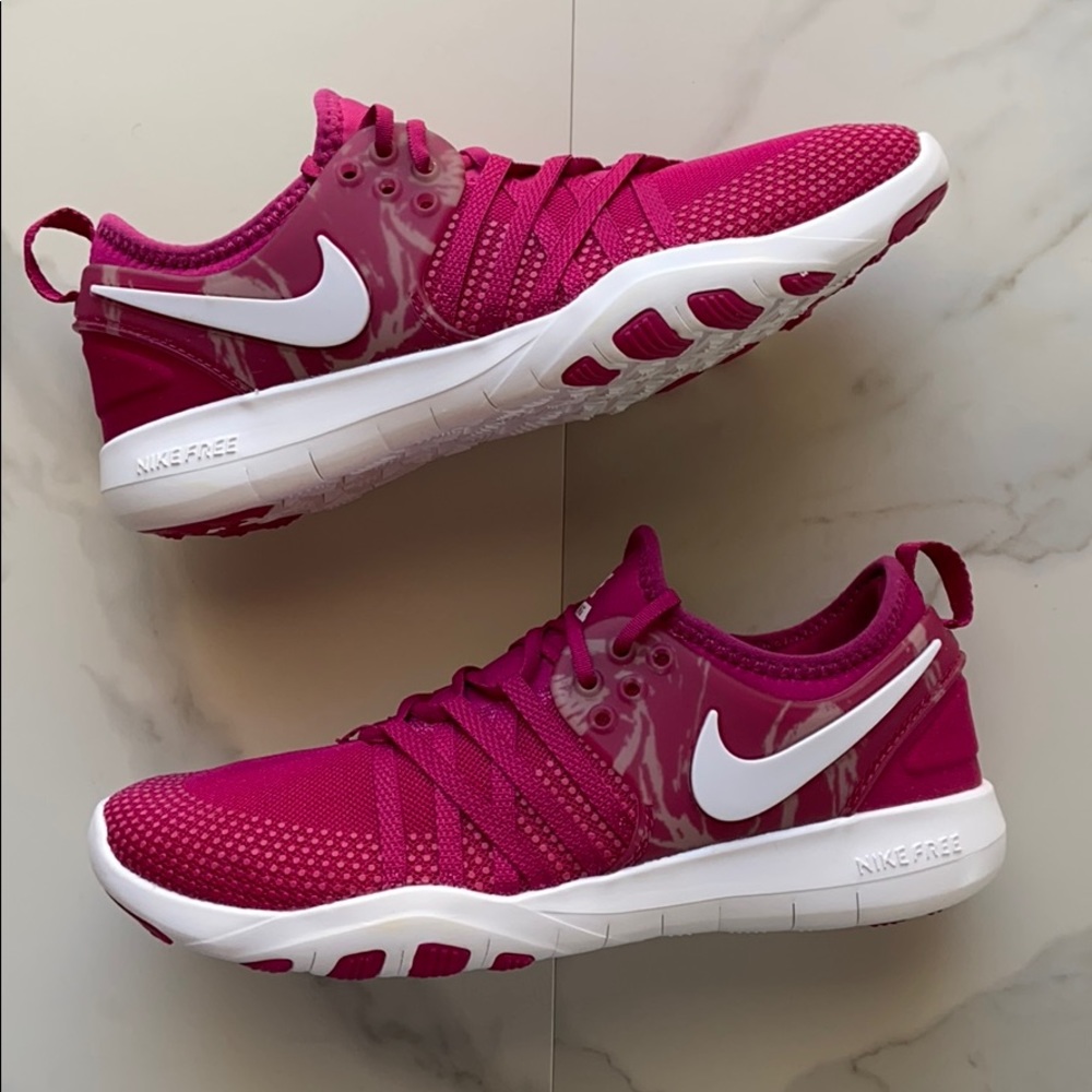 NWT Nike Free TR 7 fuchsia running shoes - Picture 2 of 8